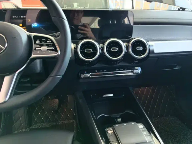 Mercedes-Benz GLB-Class — Фото автомобиля 12