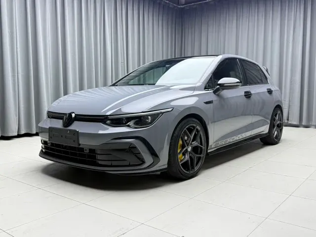Фотография автомобиля — Volkswagen Golf
