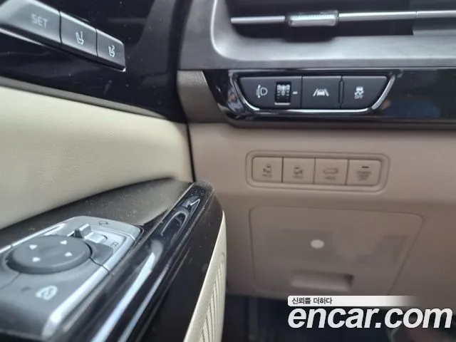 Kia Canival — Фото автомобиля 10