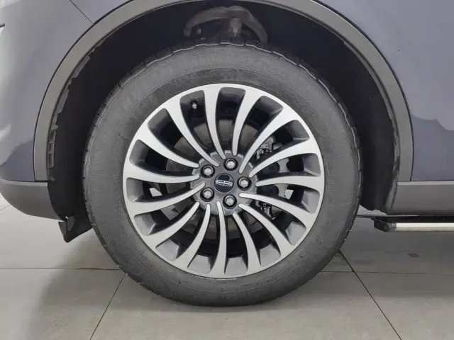 Lincoln Aviator — Фото автомобиля 17