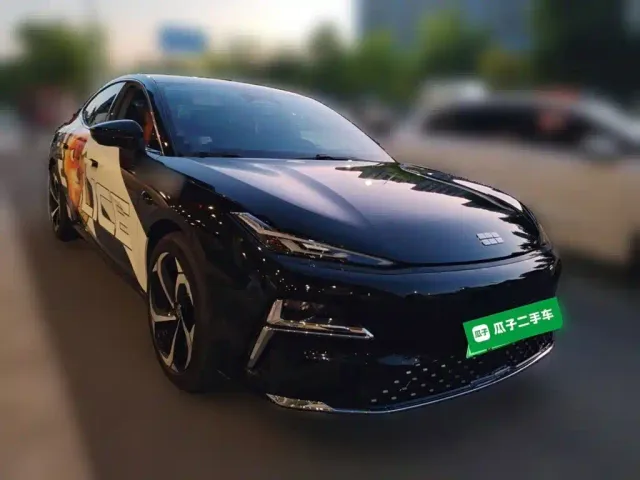 Geely Galaxy Xingyao 8 — Фото автомобиля 24
