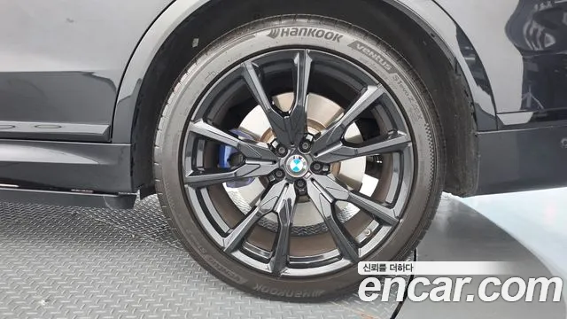 BMW X7 M60i xDrive M Sport 6 мест — Фото автомобиля 19