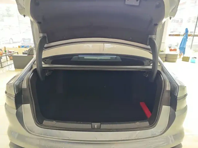 BYD Seal 05 DM-i — Фото автомобиля 18