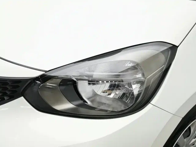 Honda Fit — Фото автомобиля 7