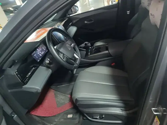 BYD Qin L — Фото автомобиля 14