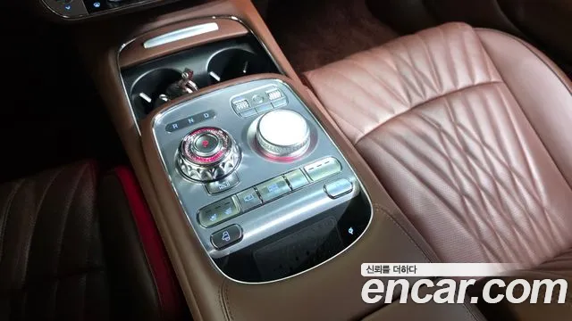 Genesis G90 Бензин 3.5 турбо AWD — Фото автомобиля 2