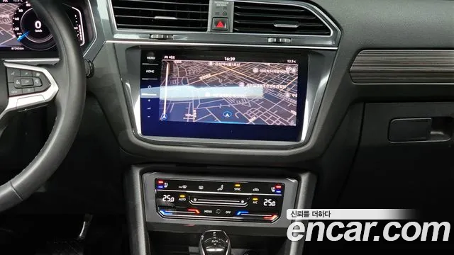 Volkswagen Tiguan — Фото автомобиля 14