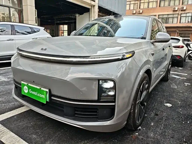 Фотография автомобиля — Li Auto L9