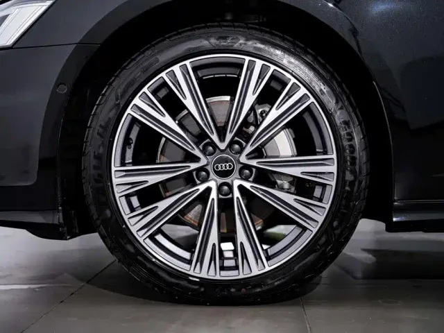 Audi A6L — Фото автомобиля 12