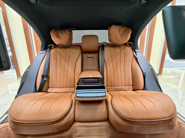 Mercedes-Benz S-Class — Фото автомобиля 15