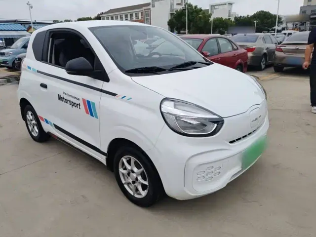 Roewe Kaiwei CLEVER 2022 311km Vitality Bobo Edition — Фото автомобиля 3