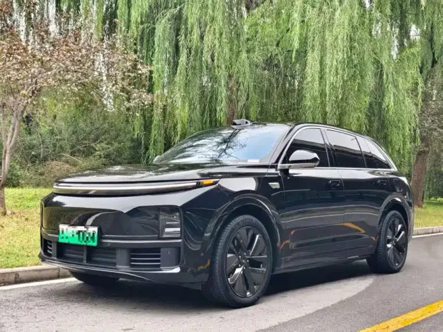Фотография автомобиля — Li Auto L7