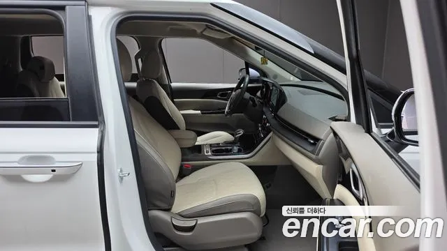 Kia Carnival 4th Gen — Фото автомобиля 16