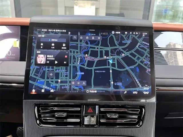 GAC Trumpchi E9 — Фото автомобиля 10