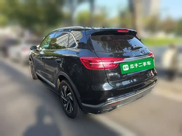 Hongqi HS5 — Фото автомобиля 4