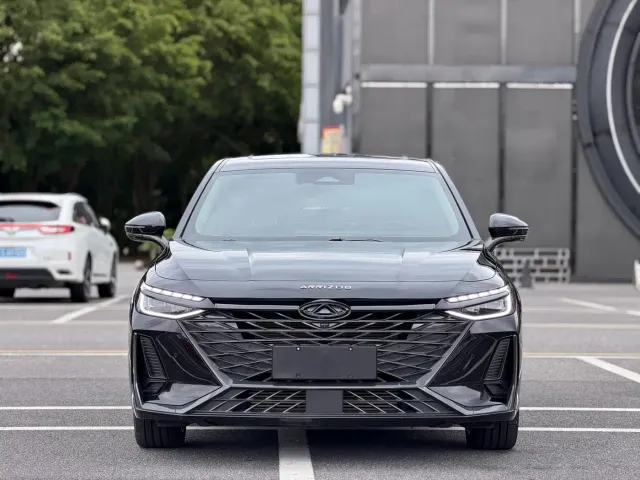 Chery Arrizo 8 — Фото автомобиля 2