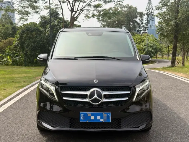 Mercedes-Benz V-Class — Фото автомобиля 2