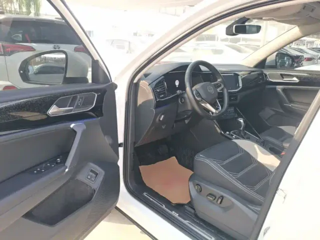 Volkswagen Tayron GTE Plug-in Hybrid — Фото автомобиля 15