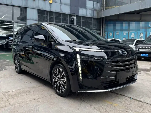 GAC Trumpchi E8 — Фото автомобиля 3