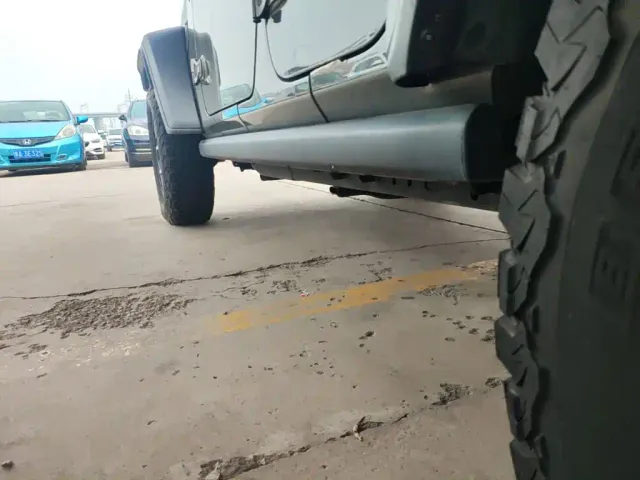 Jeep Wrangler — Фото автомобиля 21