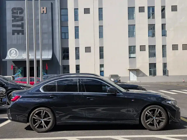 BMW 3 Series — Фото автомобиля 6