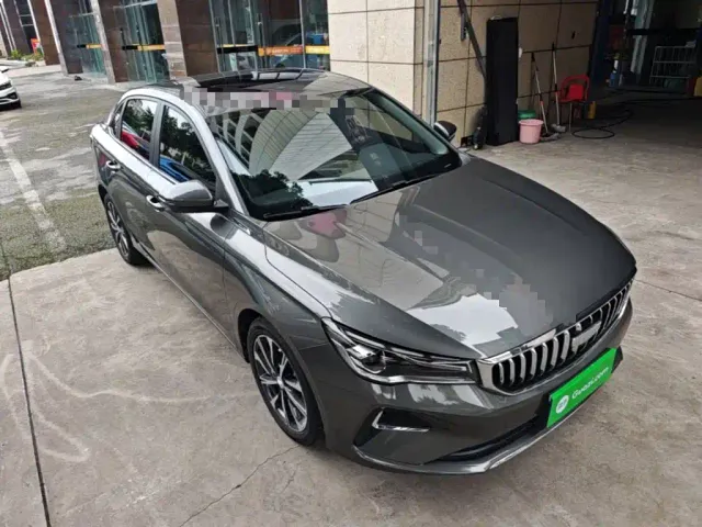 Geely Emgrand — Фото автомобиля 21