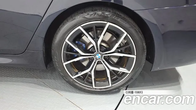 BMW 5-Series 5 серия (G30) 530i xDrive M Sport — Фото автомобиля 21