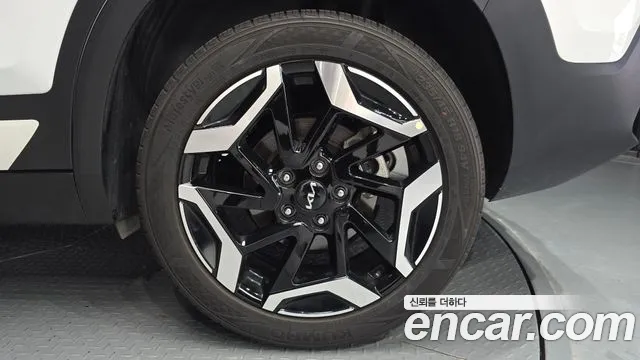 Kia Seltos New — Фото автомобиля 6