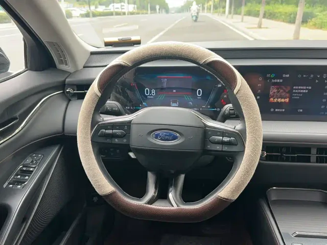 Ford Mondeo — Фото автомобиля 8