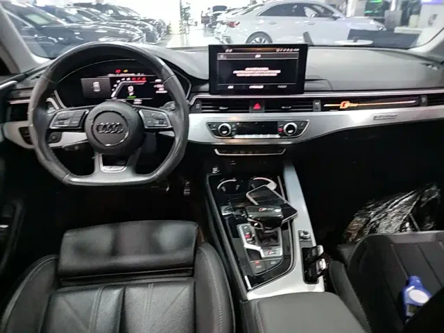 Audi A4L — Фото автомобиля 13