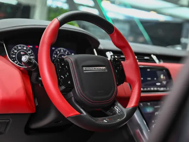 Land Rover Range Rover Sport — Фото автомобиля 24