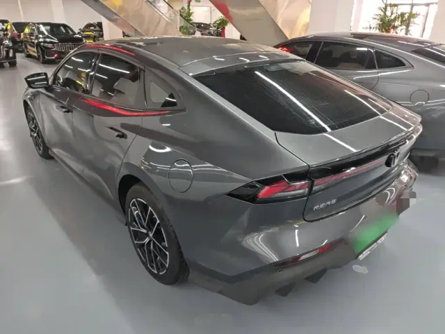 Changan UNI-V — Фото автомобиля 4