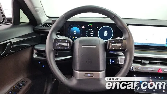 Hyundai Grandeur Grandeur (GN7) 2.5 Бензин 2WD — Фото автомобиля 4