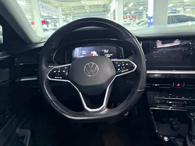 Volkswagen Passat — Фото автомобиля 13