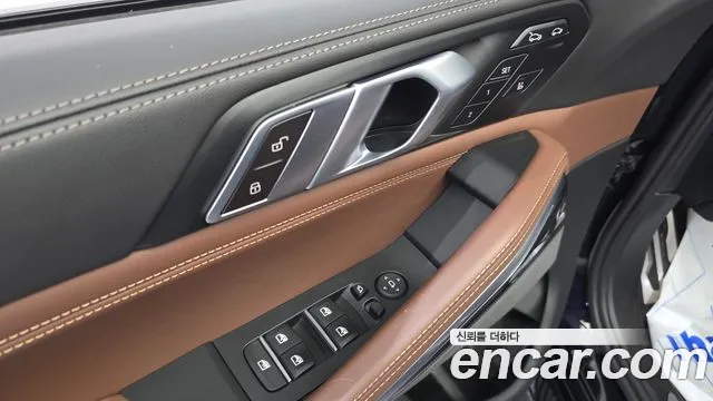 BMW X6 xDrive40i M Sport — Фото автомобиля 13