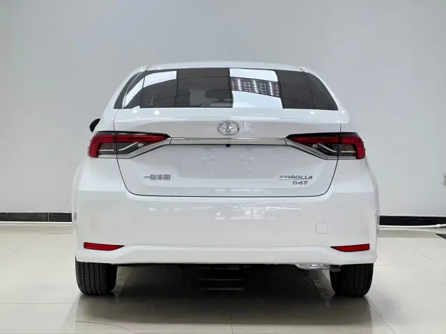 Toyota Corolla — Фото автомобиля 5