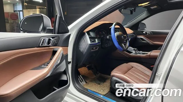 BMW X6 xDrive40i M Sport — Фото автомобиля 10