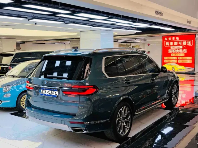 BMW X7 — Фото автомобиля 5