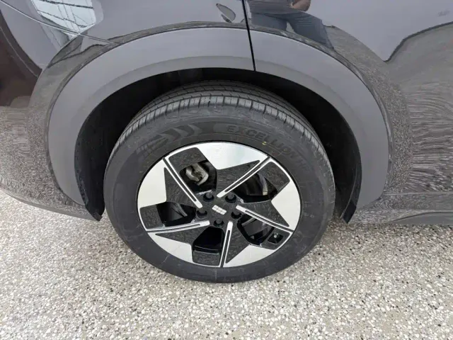 Geely Galaxy E5 — Фото автомобиля 14