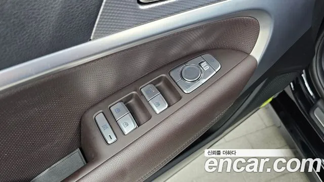 Genesis G70 — Фото автомобиля 26