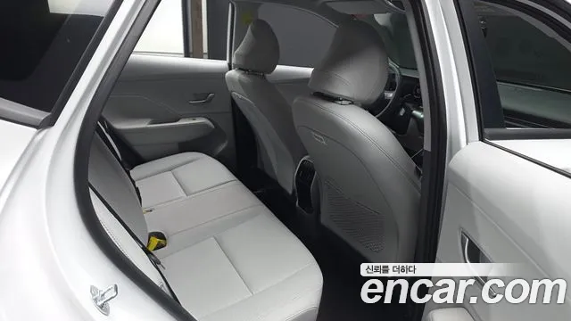 Hyundai Kona SX2 — Фото автомобиля 12