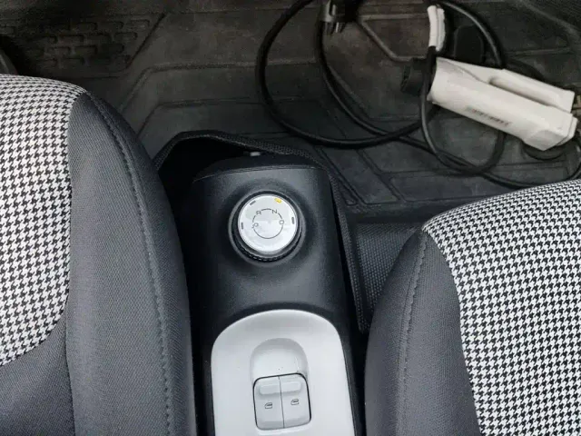 Wuling Hongguang Mini EV — Фото автомобиля 10