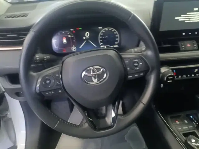 Toyota Wildlander — Фото автомобиля 10
