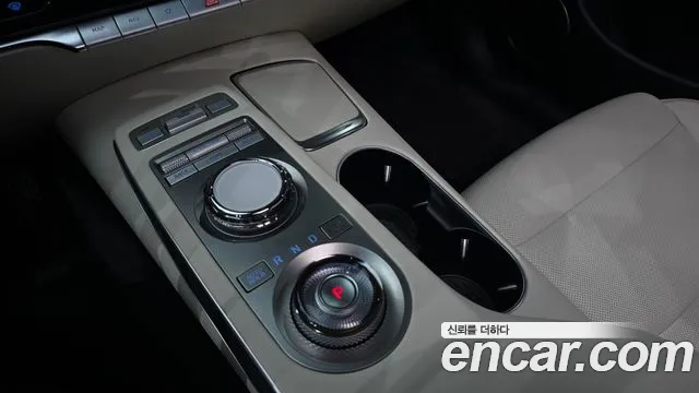 Genesis GV70 Electrified — Фото автомобиля 12