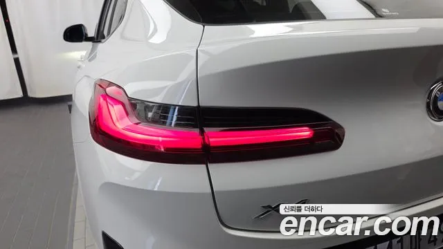 BMW X4 xDrive20i M Sport — Фото автомобиля 23
