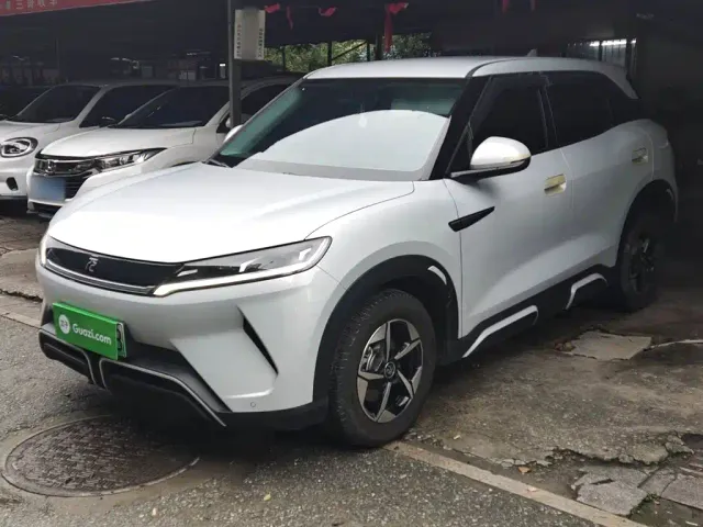 Фотография автомобиля — BYD Yuan UP
