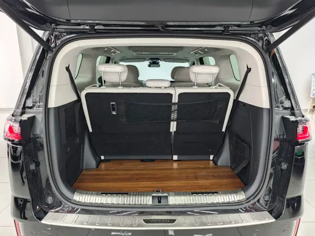 Voyah Dreamer — Фото автомобиля 6