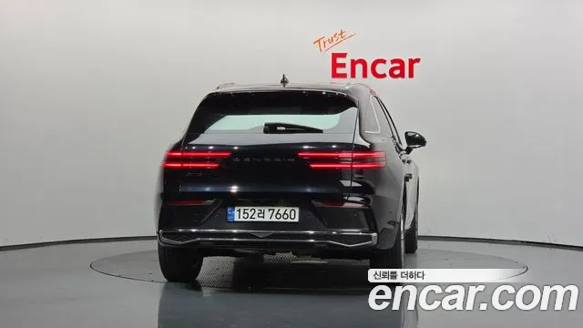 Genesis GV70 — Фото автомобиля 4