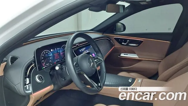 Mercedes-Benz E-Class — Фото автомобиля 9