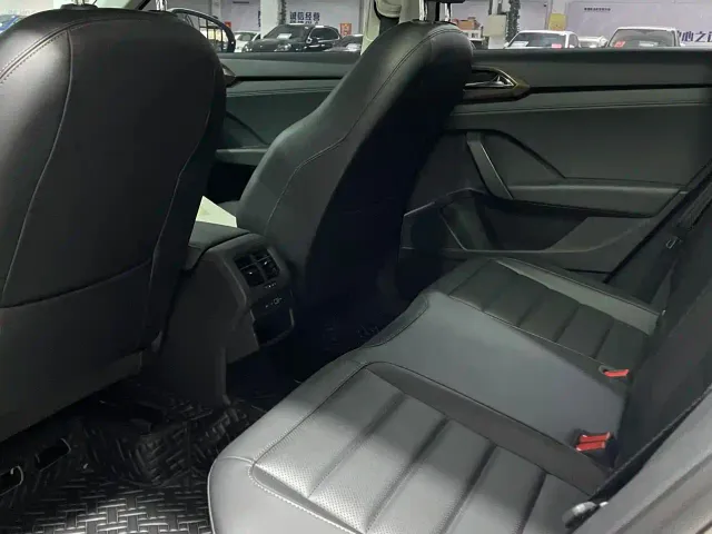 Volkswagen Tharu — Фото автомобиля 5